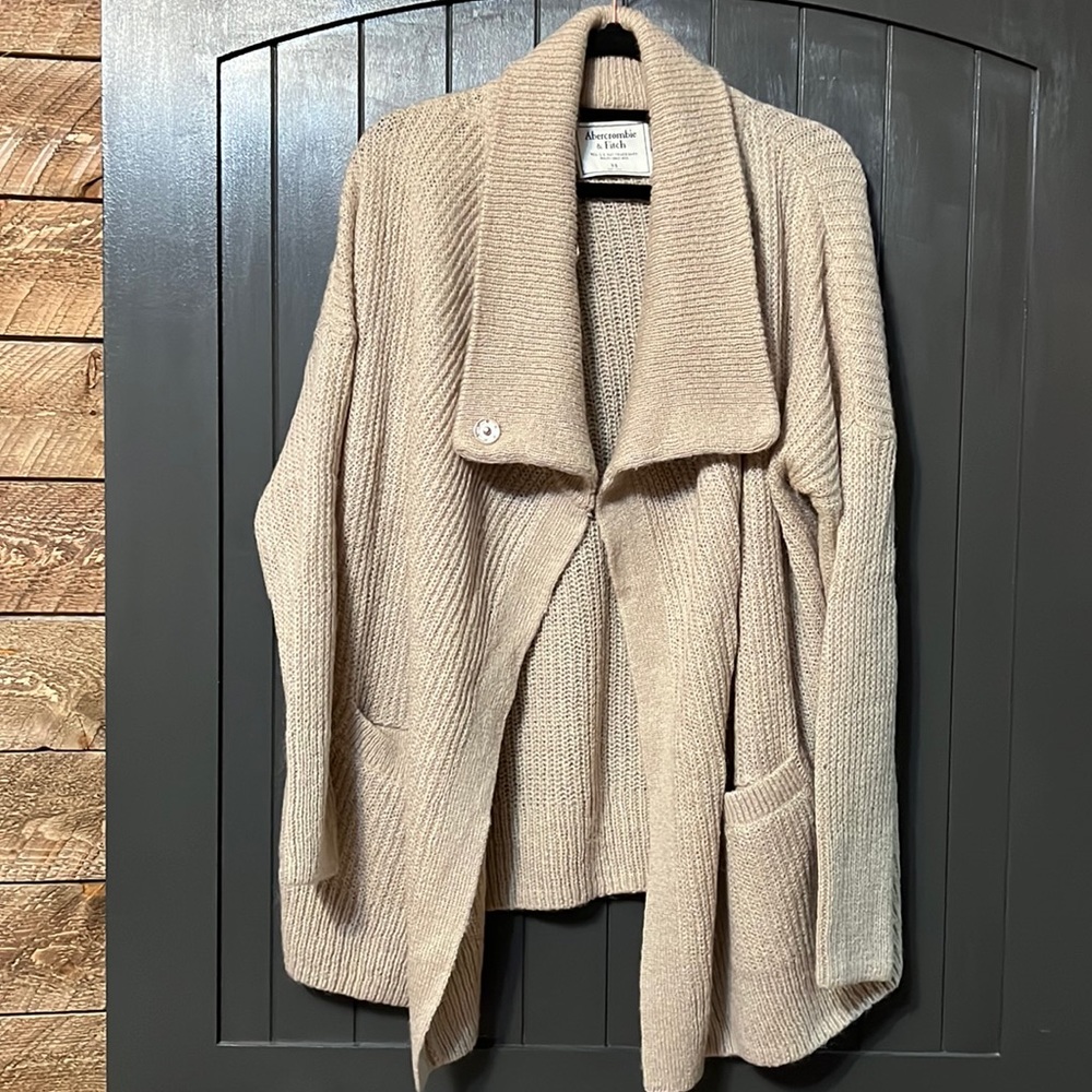 Abercrombie Neutral Shawl Sweater